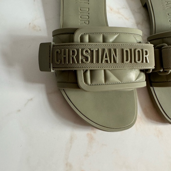 Dior Dio(r)evolution Slide Sandal - Picture 4 of 9